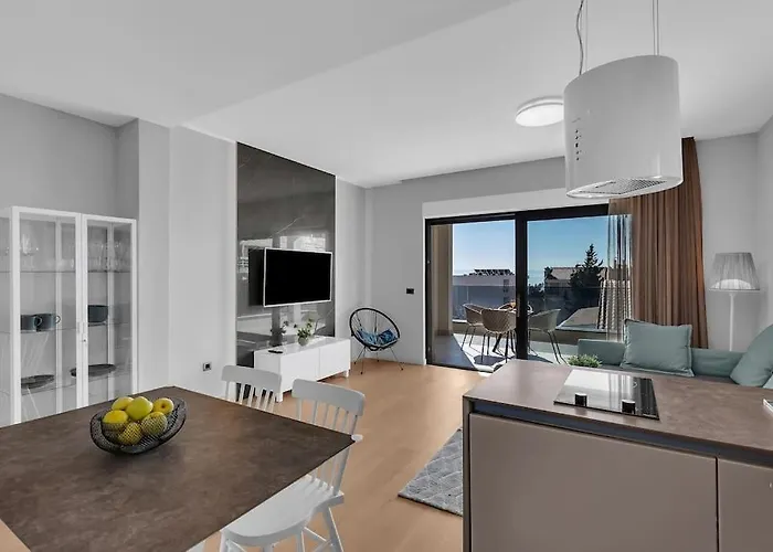 Jelena - Exklusiv Makarska