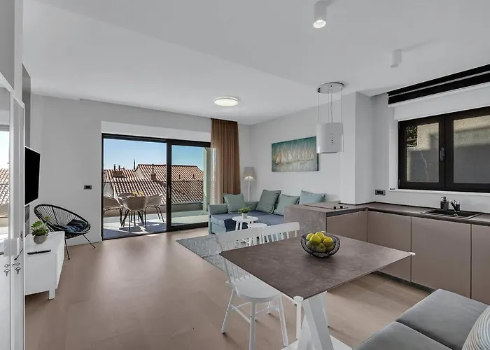 Jelena - Exklusiv * Makarska